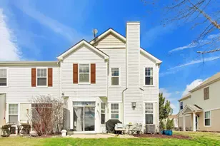 1961 Cobblestone Dr, Carpentersville, IL 60110 - Photo 24