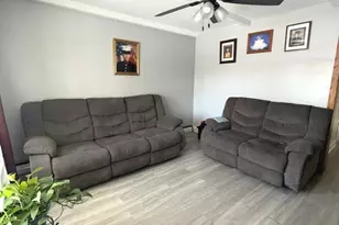 [Address not provided], Chicago, IL 60617 - Photo 2