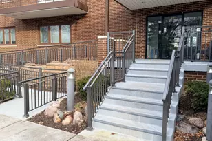 300 E Dundee Rd, Buffalo Grove, IL 60089 - Photo 4