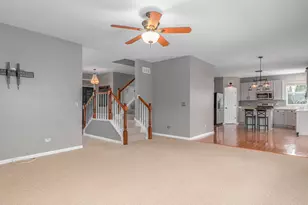 1306 Cambria Dr, Joliet, IL 60431 - Photo 6