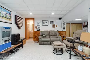 6363 S Keokuk Rd, Indian Head Park, IL 60525 - Photo 26