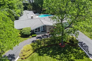 6363 S Keokuk Rd, Indian Head Park, IL 60525 - Photo 2
