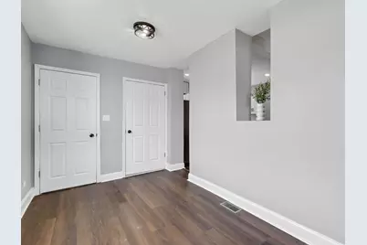 5068 W Congress Parkway, Chicago, IL 60644 - Photo 12