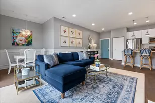 2342 W Bloomingdale Ave, Chicago, IL 60647 - Photo 4