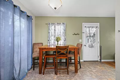 2347 Hawthorne Court, Bettendorf, IA 52722 - Photo 8