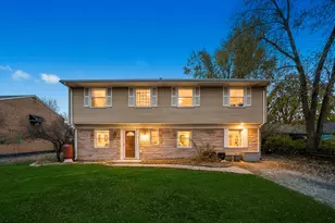 473 Rockhurst Rd, Bolingbrook, IL 60440 - Photo 1