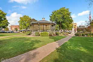 107 1/2 Dean St, Woodstock, IL 60098 - Photo 20