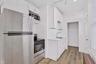 107 1/2 Dean St, Woodstock, IL 60098 - Photo 10