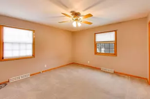 6212 Main St, Union, IL 60180 - Photo 10