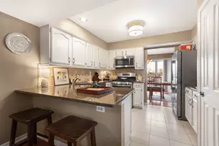 [Address not provided], Warrenville, IL 60555 - Photo 8