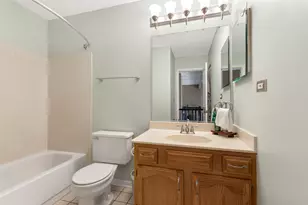 [Address not provided], Warrenville, IL 60555 - Photo 22