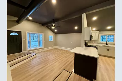 [Address not provided], Champaign, IL 61822 - Photo 6