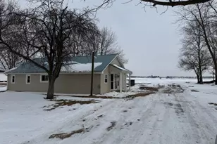 [Address not provided], Champaign, IL 61822 - Photo 2