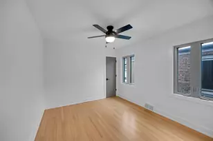 5525 S Moody Ave, Chicago, IL 60638 - Photo 10