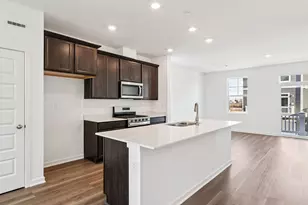 557 Yosemite Wy, Mundelein, IL 60060 - Photo 8