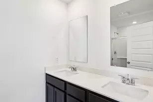 557 Yosemite Wy, Mundelein, IL 60060 - Photo 14