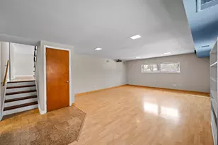 105 E Elaine Cir, Prospect Heights, IL 60070 - Photo 18