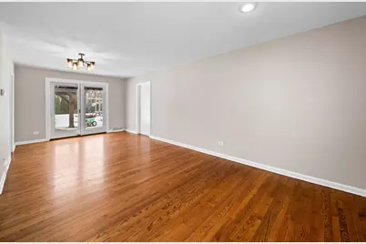 105 E Elaine Circle, Prospect Heights, IL 60070 - Photo 6