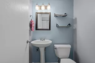 29W358 Crabtree Ln, Warrenville, IL 60555 - Photo 10