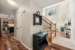 3307 St Michel Ct, Saint Charles, IL 60175 - Photo 2