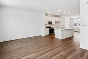 559 Yosemite Wy, Mundelein, IL 60060 - Photo 6