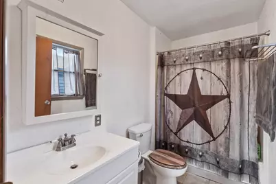 109 E Cherokee Avenue, Shabbona, IL 60550 - Photo 12