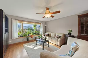 820 Sudbury Ct, Schaumburg, IL 60193 - Photo 6