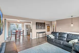 103 Fir St, Lake in the Hills, IL 60156 - Photo 4