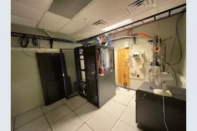 121 W Lincoln Highway, Dekalb, IL 60115 - Photo 16