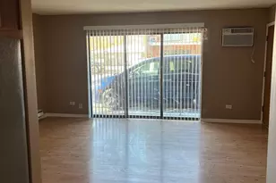 6323 W 64th Pl, Chicago, IL 60638 - Photo 4