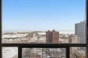 4343 N Clarendon Ave, Chicago, IL 60613 - Photo 12