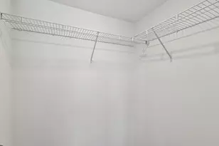 555 Yosemite Wy, Mundelein, IL 60060 - Photo 14