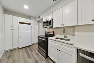 835 Ridge Ave, Evanston, IL 60202 - Photo 8