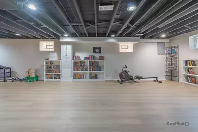 1615 N 79th Avenue, Elmwood Park, IL 60707 - Photo 24