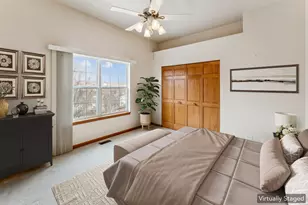 7 Crescent Ct, Streamwood, IL 60107 - Photo 18