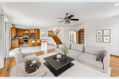 [Address not provided], Streamwood, IL 60107 - Photo 6