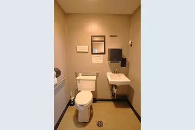 204 S Main Street, Iuka, IL 62849 - Photo 14