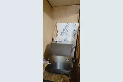 204 S Main Street, Iuka, IL 62849 - Photo 12