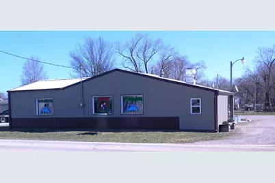 204 S Main Street, Iuka, IL 62849 - Photo 2