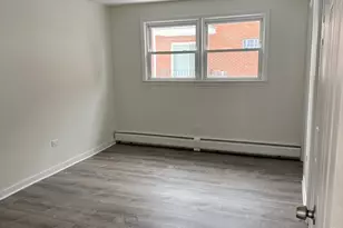 10320 Mansfield Ave, Oak Lawn, IL 60453 - Photo 8