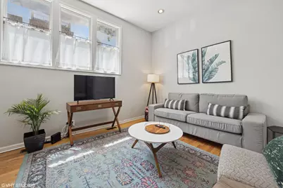 2140 W Belmont Avenue #1F, Chicago, IL 60618 - Photo 2