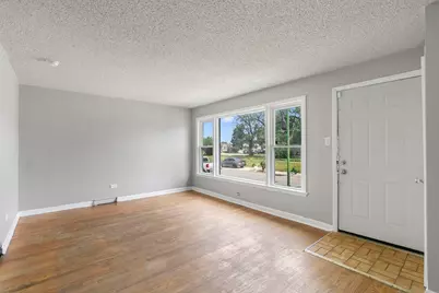 7216 S Central Park Avenue, Chicago, IL 60629 - Photo 2