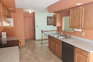 108 Sequoyah Ct, Poplar Grove, IL 61065 - Photo 4