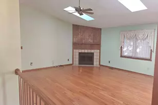 108 Sequoyah Ct, Poplar Grove, IL 61065 - Photo 2