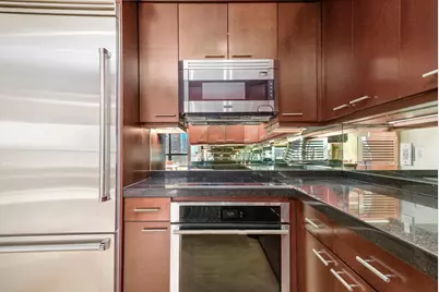 401 E Ontario Street #4206, Chicago, IL 60611 - Photo 28