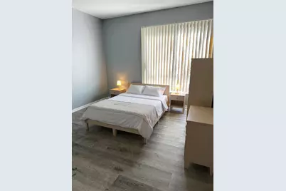 190 S Waters Edge Drive #302, Glendale Heights, IL 60139 - Photo 10