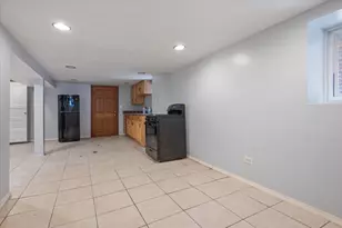 5454 W Parker Ave, Chicago, IL 60639 - Photo 18