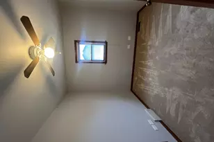 1300 Wolff Ave, Elgin, IL 60123 - Photo 16