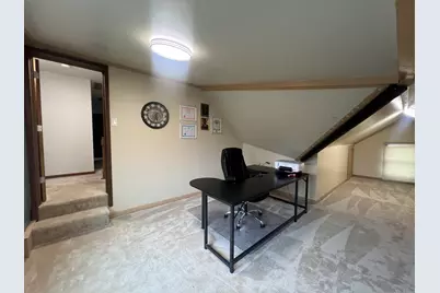 1300 Wolff Avenue, Elgin, IL 60123 - Photo 18