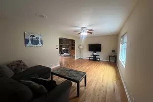 1300 Wolff Ave, Elgin, IL 60123 - Photo 22